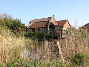 Stable Cottages